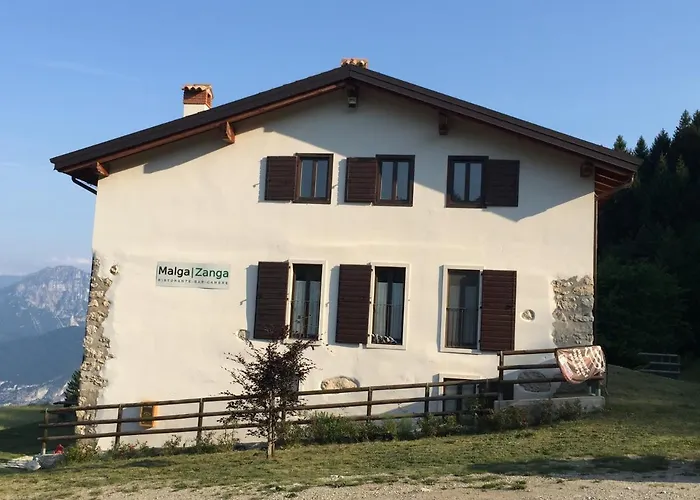 Affittacamere Trentino In Malga: Malga Zanga Arco